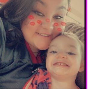 Meet your Posher, Abigail